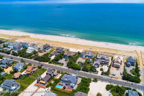1328 Ocean Avenue Mantoloking NJ 08738