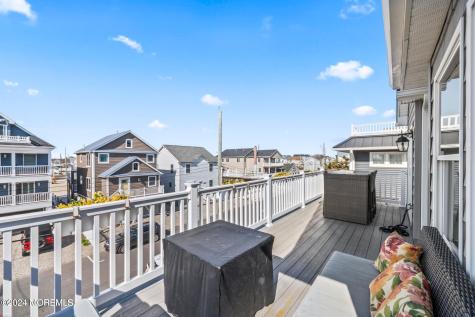 111 Fielder Avenue Ortley Beach NJ 08751