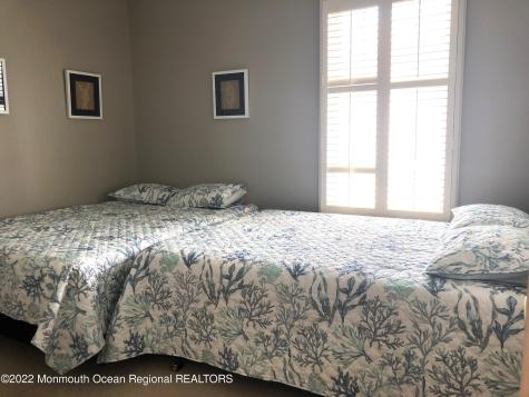 239 Beachfront Manasquan NJ 08736