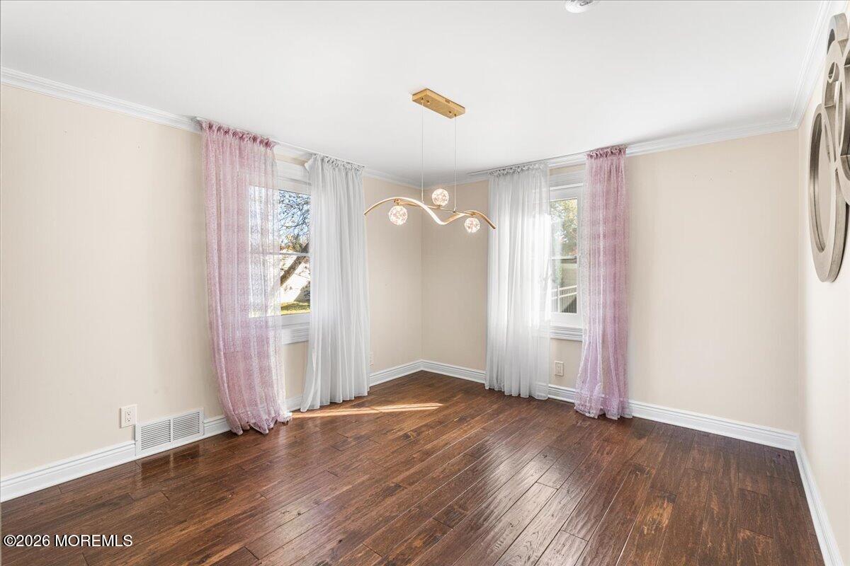 35 Farrington Avenue East Brunswick NJ 08816