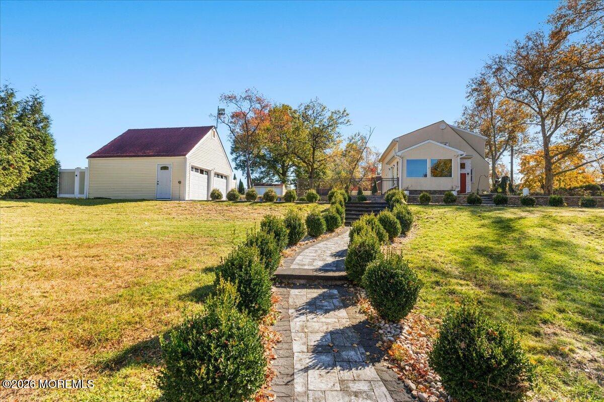 35 Farrington Avenue East Brunswick NJ 08816