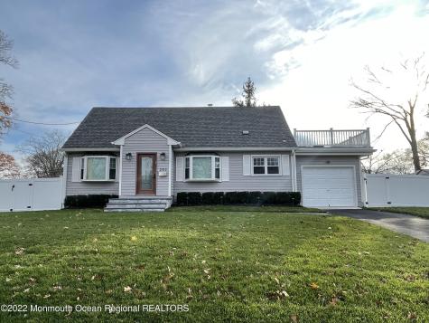 282 Berger Avenue Oakhurst NJ 07755