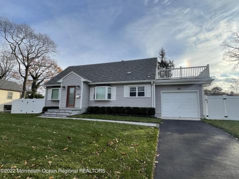 282 Berger Avenue Oakhurst NJ 07755
