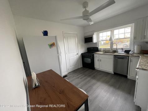 282 Berger Avenue Oakhurst NJ 07755