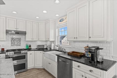 447 N Highway 35 Mantoloking NJ 08738