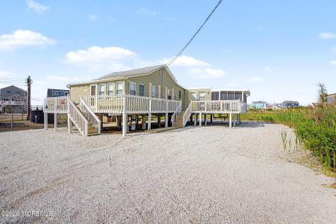 1022 S Green Street Tuckerton NJ 08087