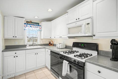 1022 S Green Street Tuckerton NJ 08087