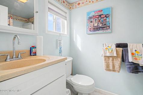 1022 S Green Street Tuckerton NJ 08087