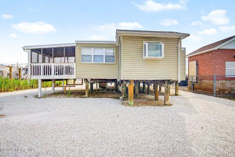1022 S Green Street Tuckerton NJ 08087
