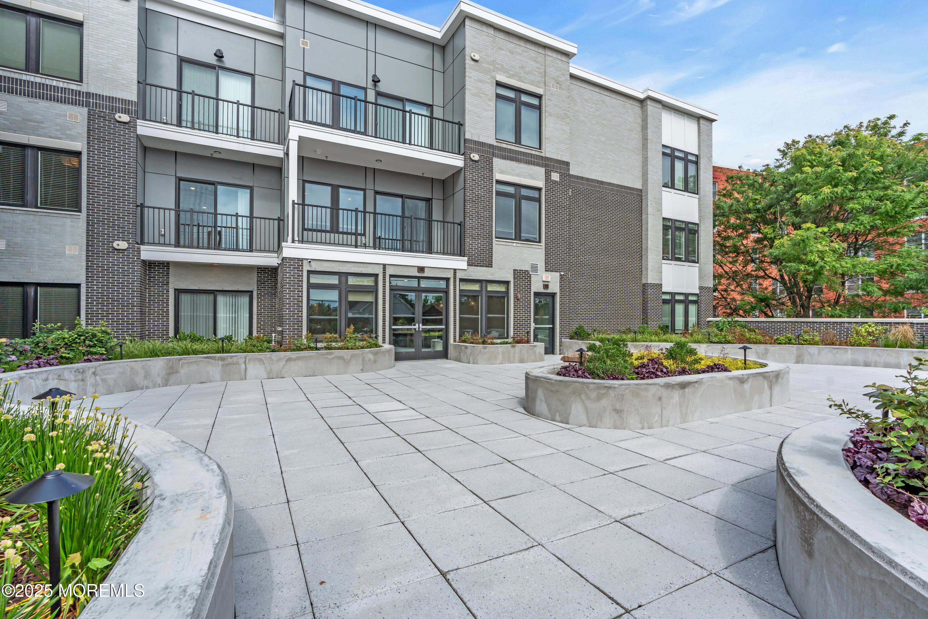 120 Monmouth Street Red Bank NJ 07701