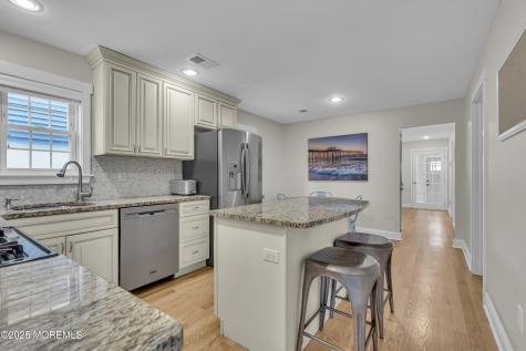 196 Third Avenue Manasquan NJ 08736