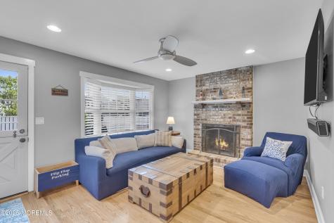 196 Third Avenue Manasquan NJ 08736