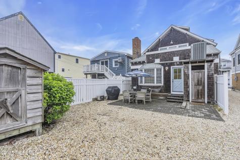196 Third Avenue Manasquan NJ 08736
