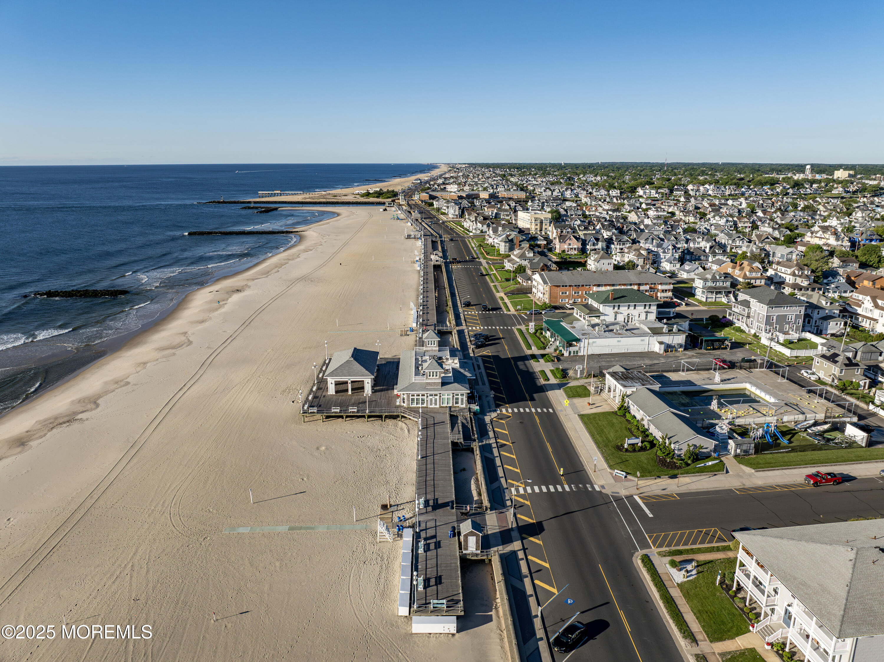 39 East End Avenue Avon-by-the-sea NJ 07717