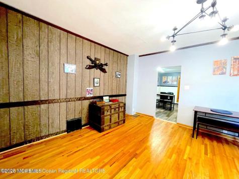 137 Oakland Street Red Bank NJ 07701