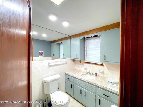 137 Oakland Street Red Bank NJ 07701