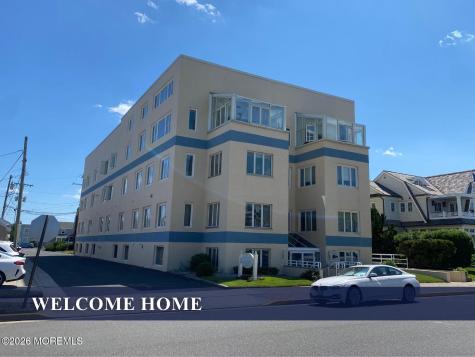 15 Garfield Avenue Avon-by-the-sea NJ 07717