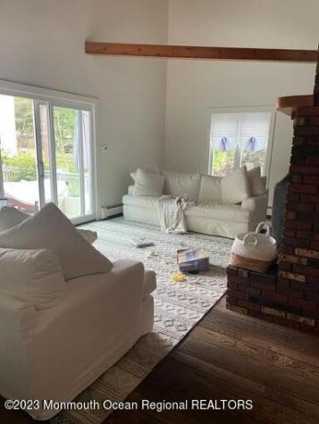 7 Slocum Place Oakhurst NJ 07755