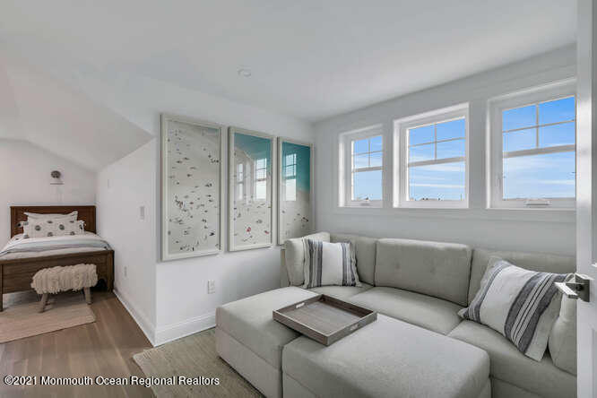 916 Ocean Avenue Mantoloking NJ 08738