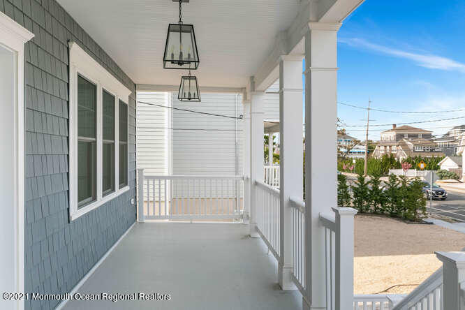 916 Ocean Avenue Mantoloking NJ 08738