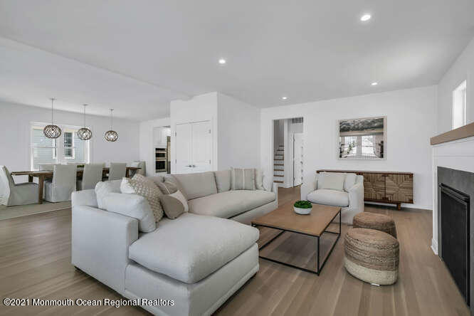 916 Ocean Avenue Mantoloking NJ 08738