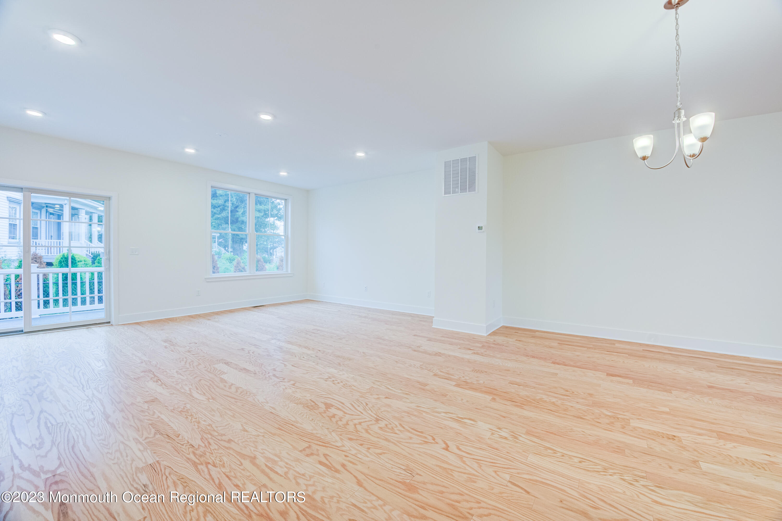 2 Raritan Cove Keyport NJ 07735