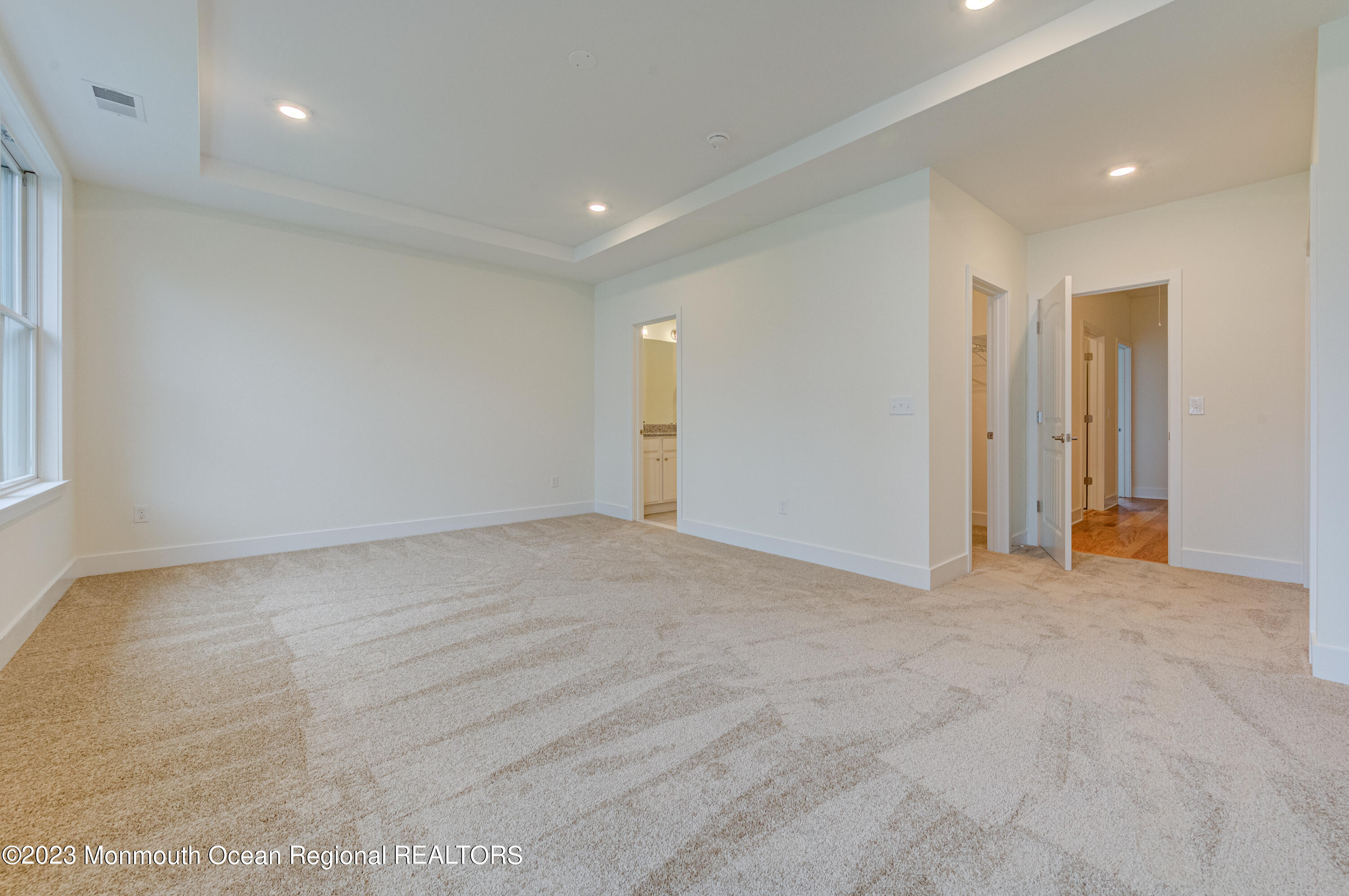 2 Raritan Cove Keyport NJ 07735