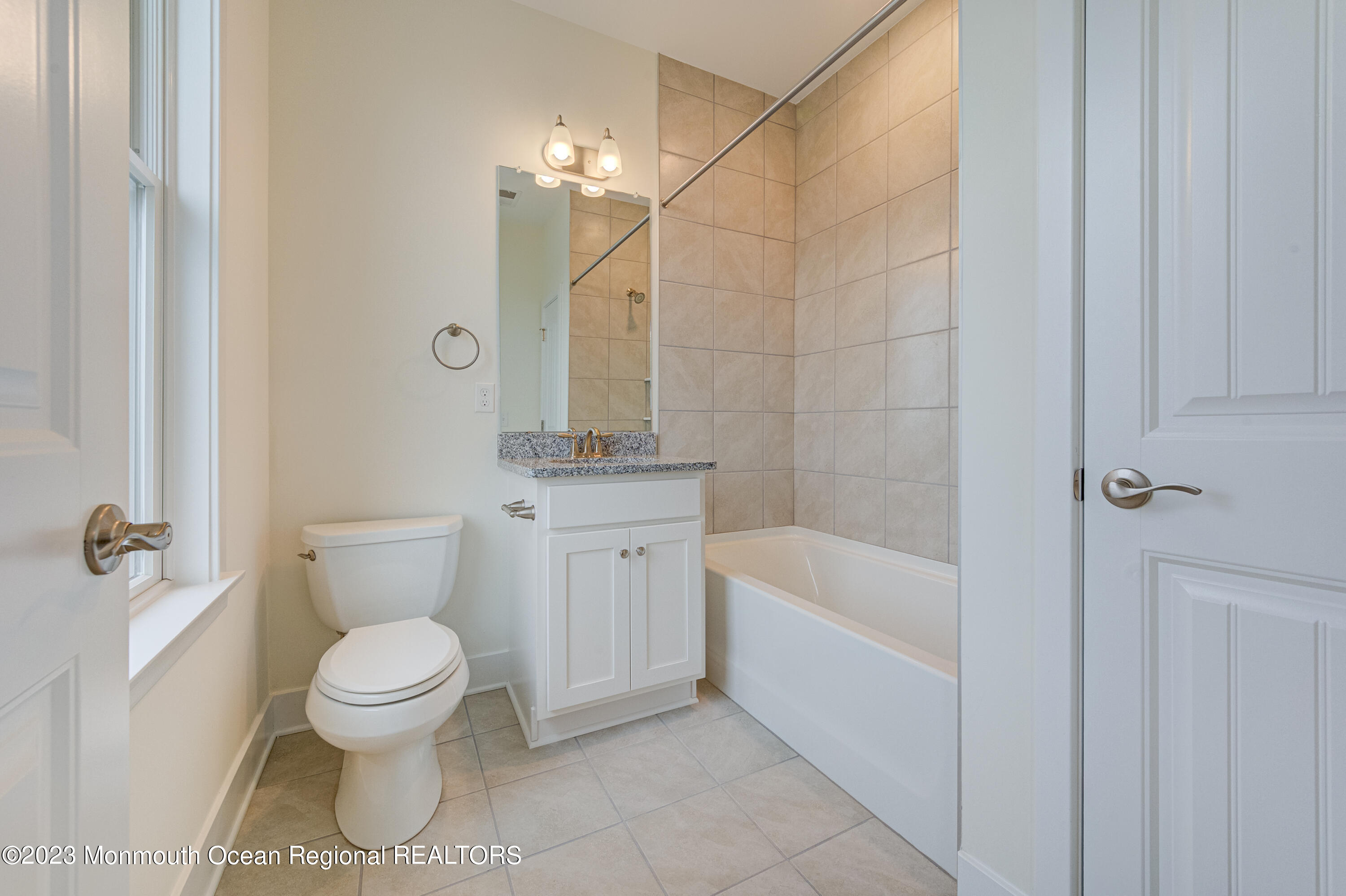 2 Raritan Cove Keyport NJ 07735
