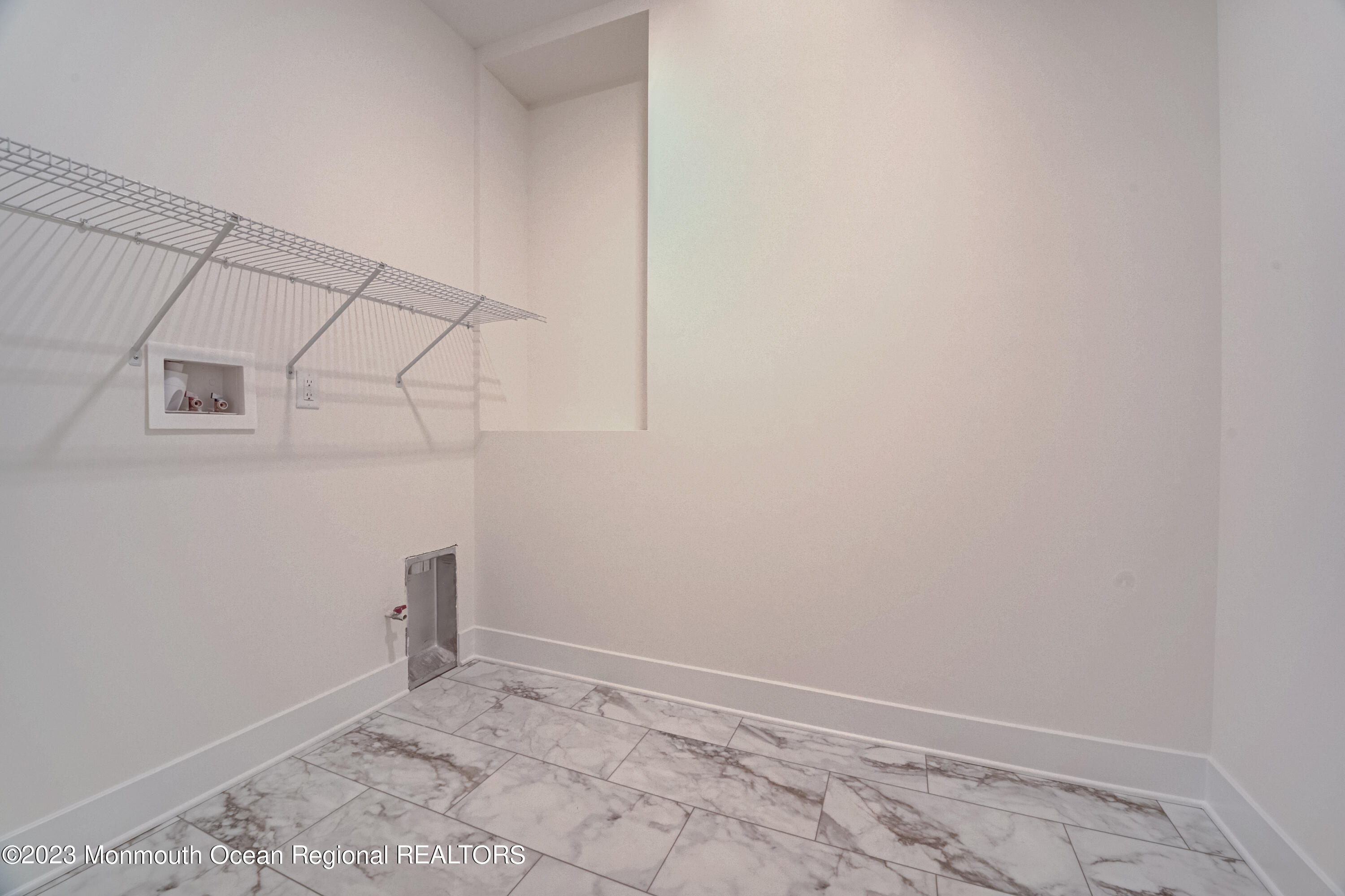 2 Raritan Cove Keyport NJ 07735