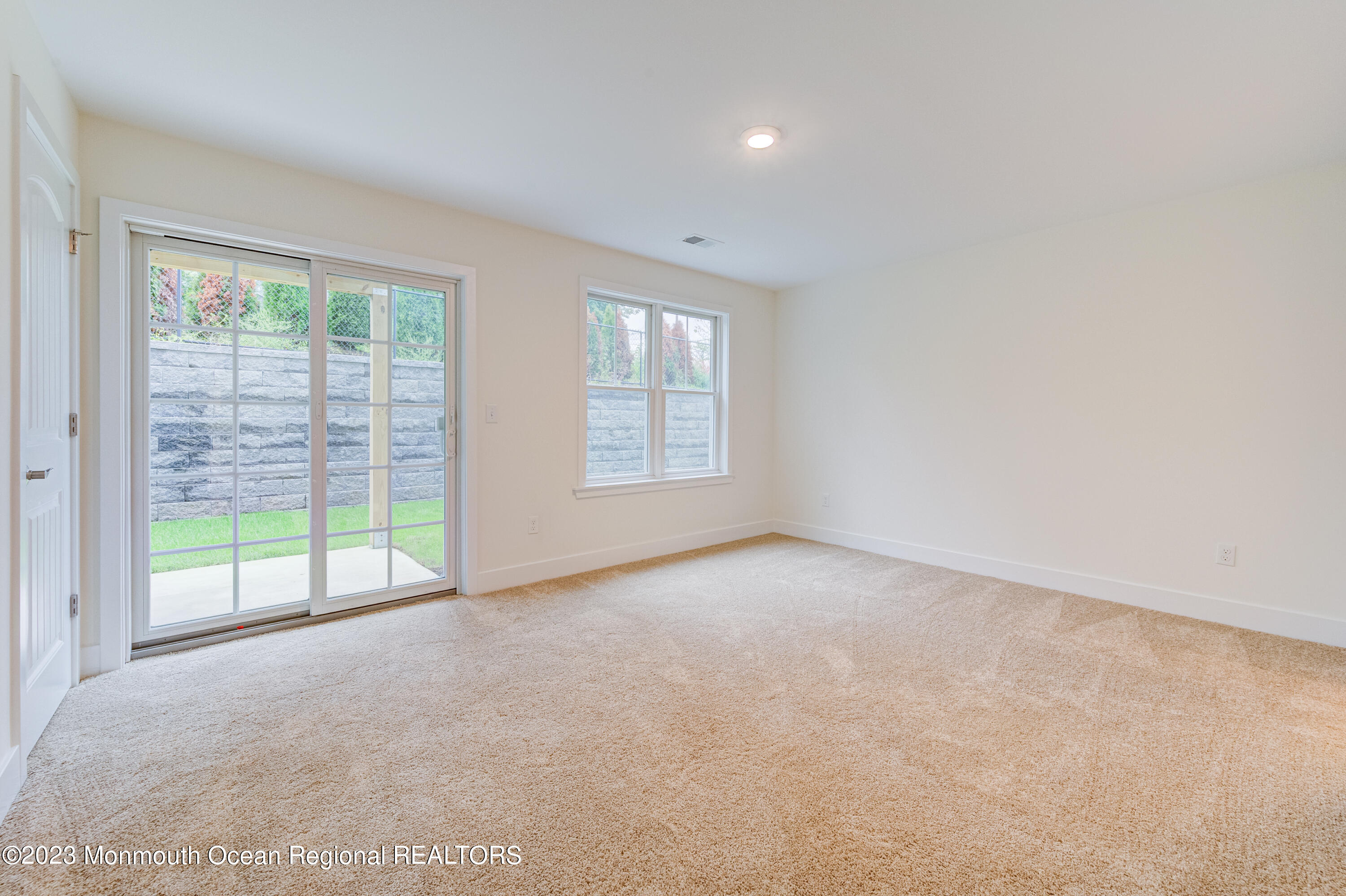 2 Raritan Cove Keyport NJ 07735