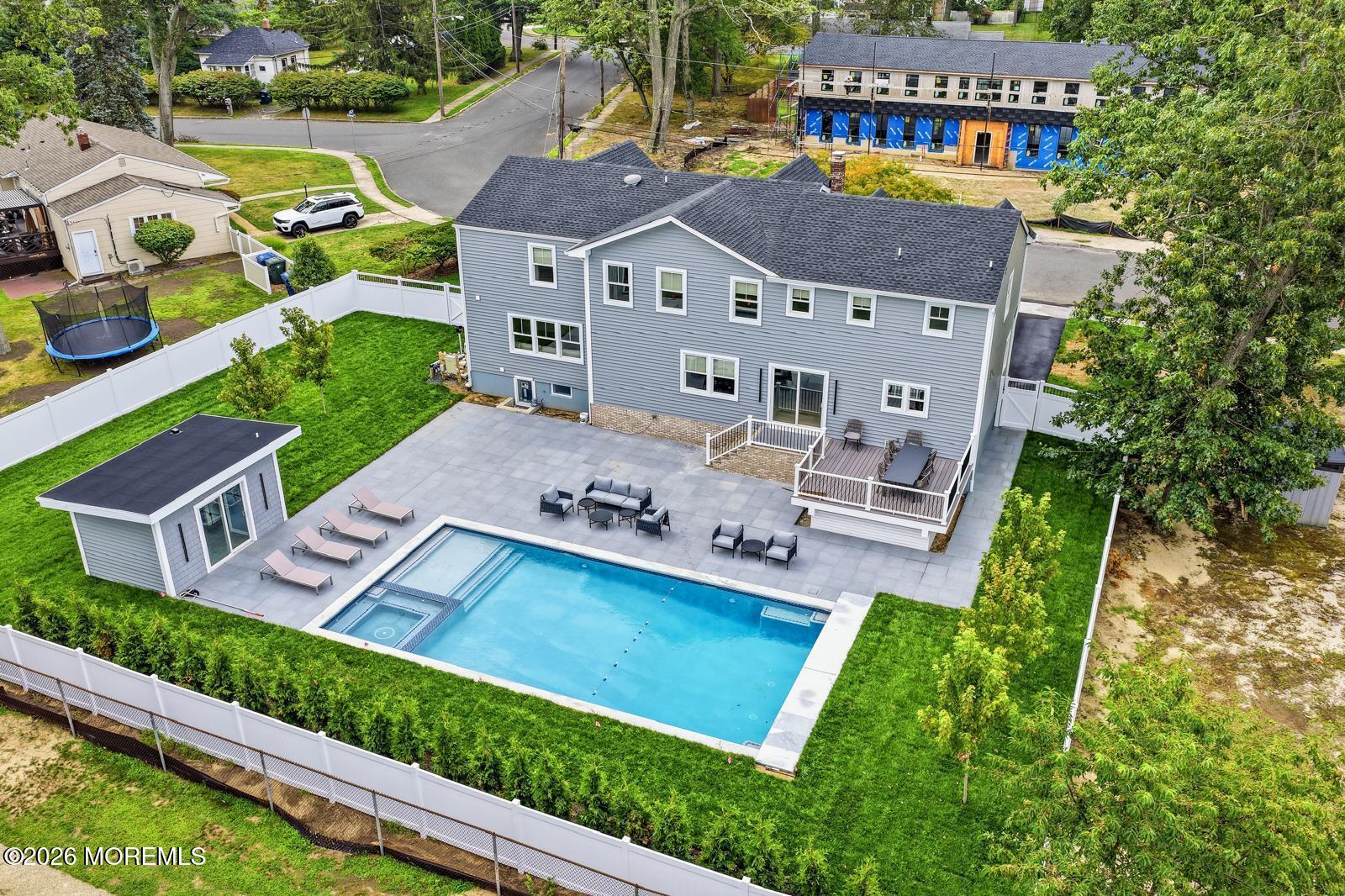 19 Roslyn Drive Oakhurst NJ 07755