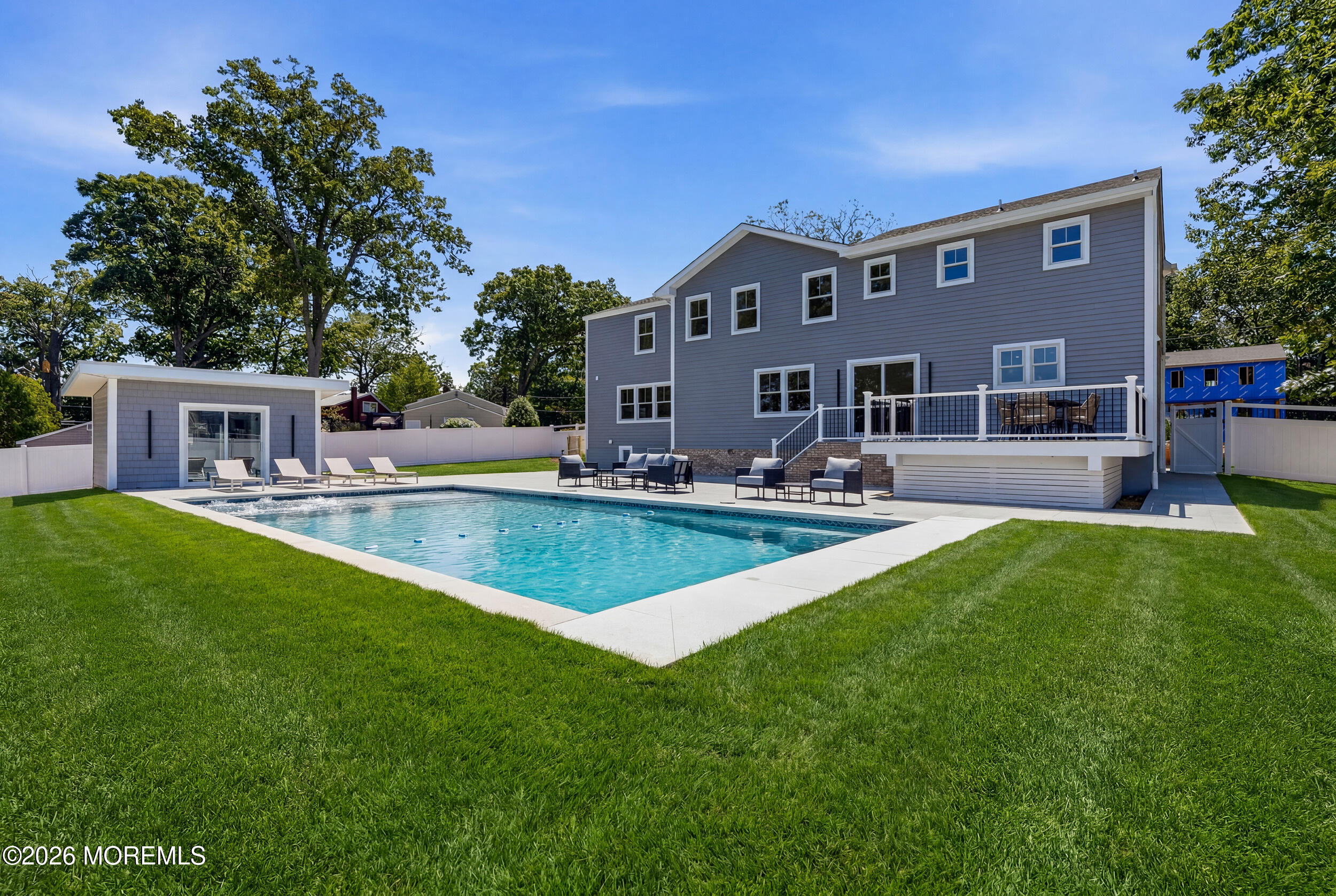 19 Roslyn Drive Oakhurst NJ 07755