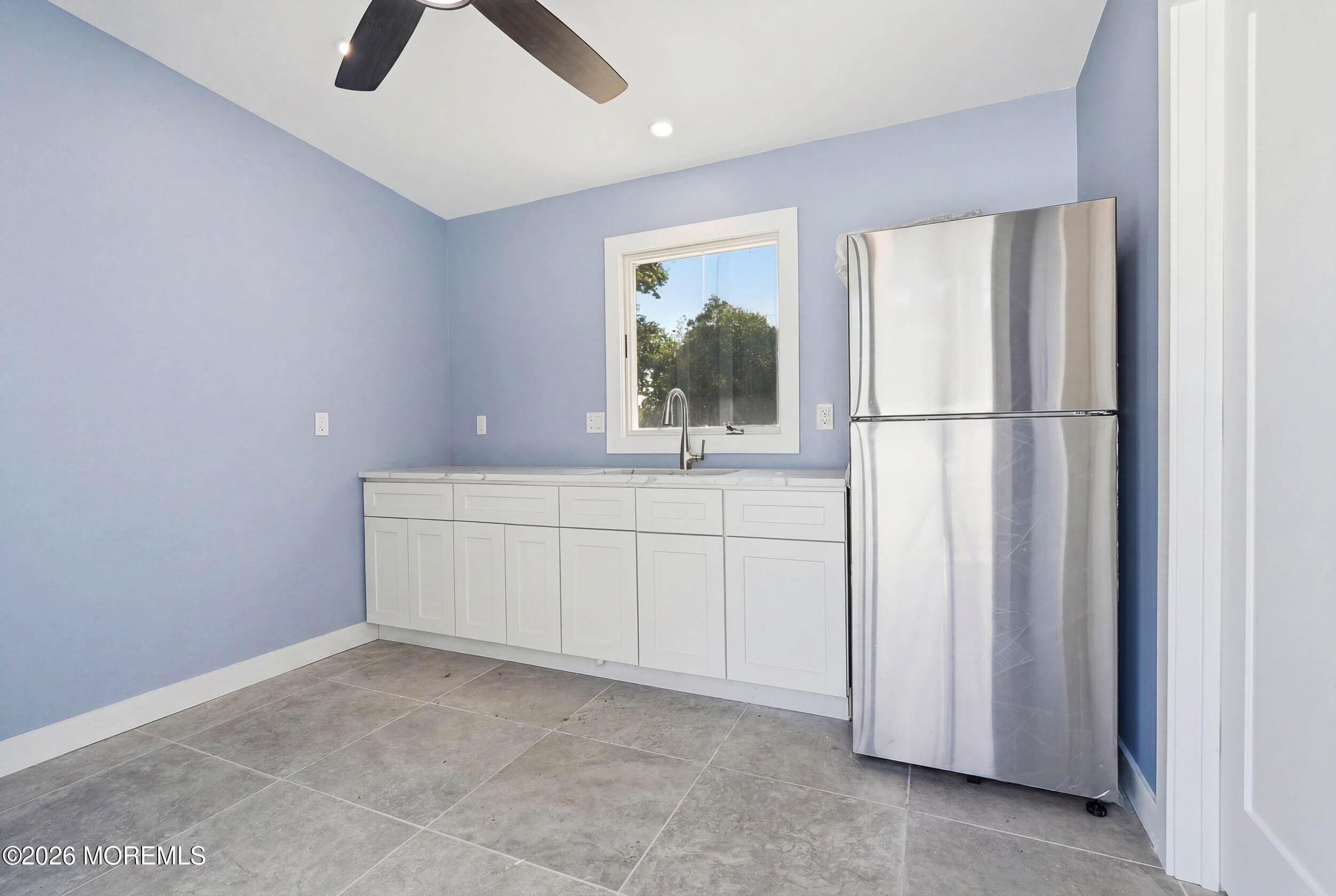 19 Roslyn Drive Oakhurst NJ 07755
