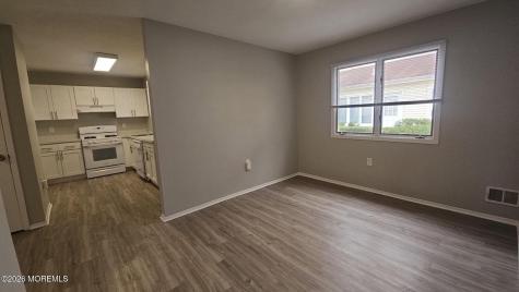 1700 Nj 37 W Toms River NJ 08757