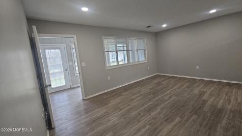 1700 Nj 37 W Toms River NJ 08757