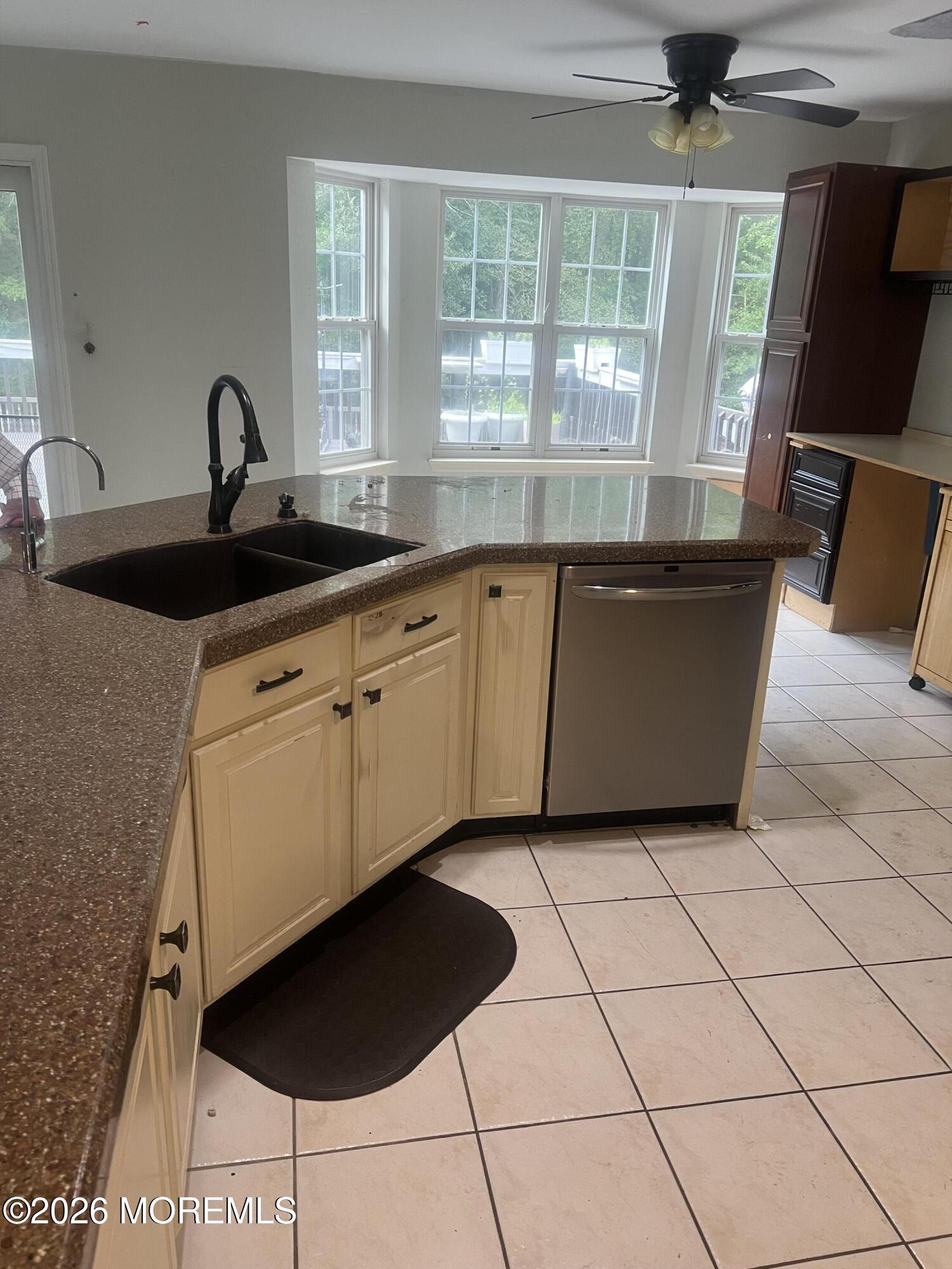 6 Nancy Court Jackson NJ 08527