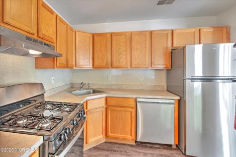 18 Esplanade Way Bayville NJ 08721