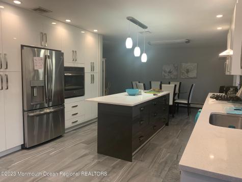 293 Lawrence Avenue Oakhurst NJ 07755