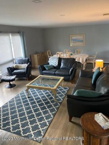 293 Lawrence Avenue Oakhurst NJ 07755
