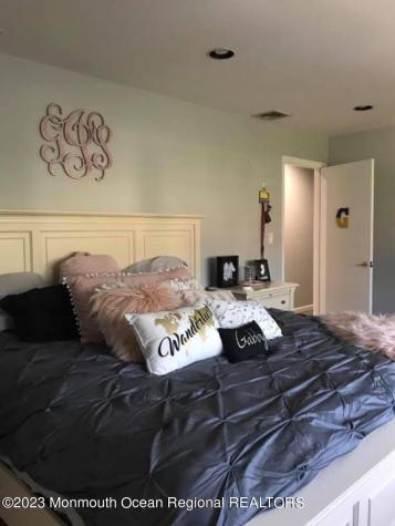 293 Lawrence Avenue Oakhurst NJ 07755