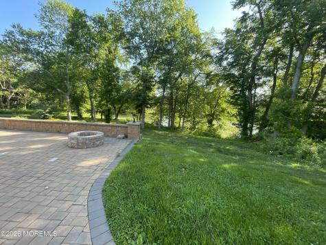15 Hope Drive Millstone NJ 08510