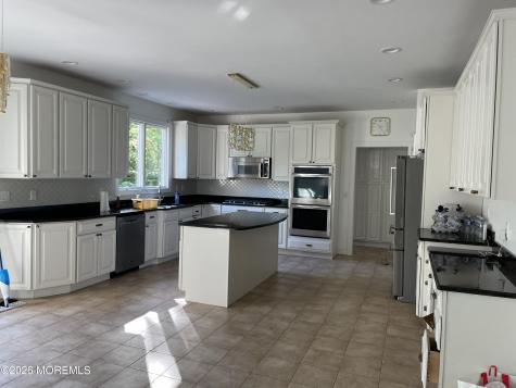 15 Hope Drive Millstone NJ 08510