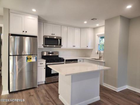 158 Mabel Avenue Leonardo NJ 07737