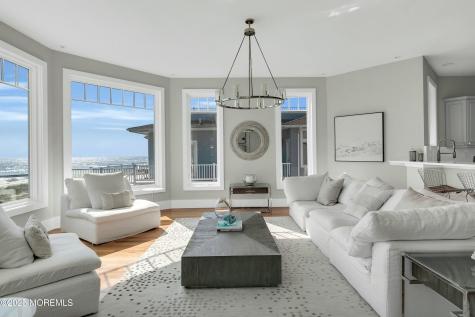 15 Tradewinds Lane Sea Bright NJ 07760