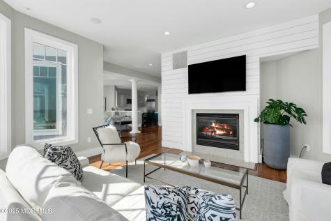 15 Tradewinds Lane Sea Bright NJ 07760