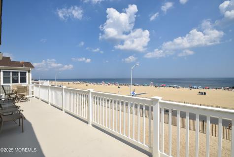 233 Beachfront Manasquan NJ 08736