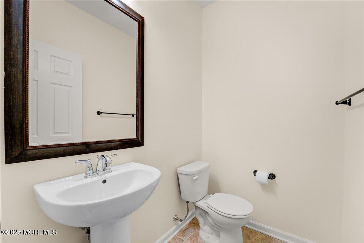 28 Santa Rosa Lane Tinton Falls NJ 07753