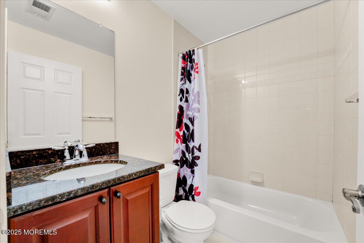 28 Santa Rosa Lane Tinton Falls NJ 07753