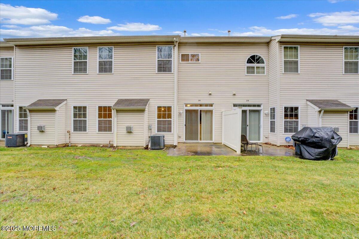 28 Santa Rosa Lane Tinton Falls NJ 07753