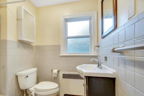 407 Redmond Avenue Oakhurst NJ 07755